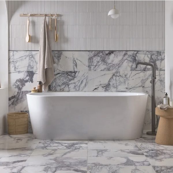 Freestanding Bath — Contemporary